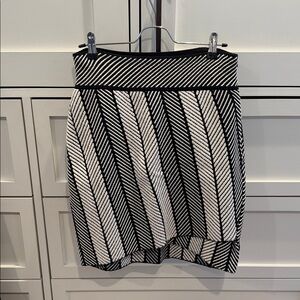 Make black & White Chevron Knit Skirt
